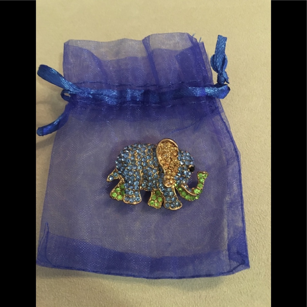 Crystal Elephant Brooch With Organza Bag